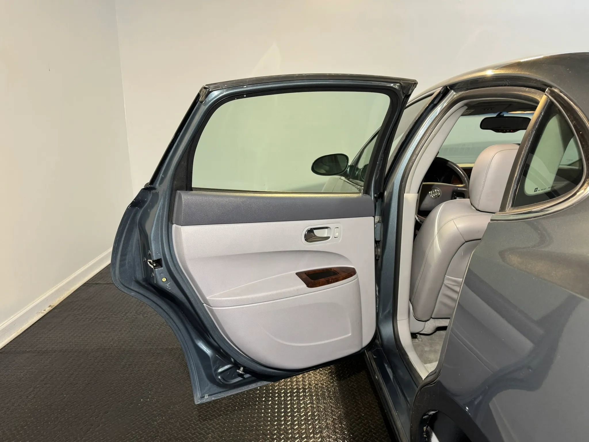Used 2007 Buick LaCrosse CXS w/ Driver Confidence Package image 25