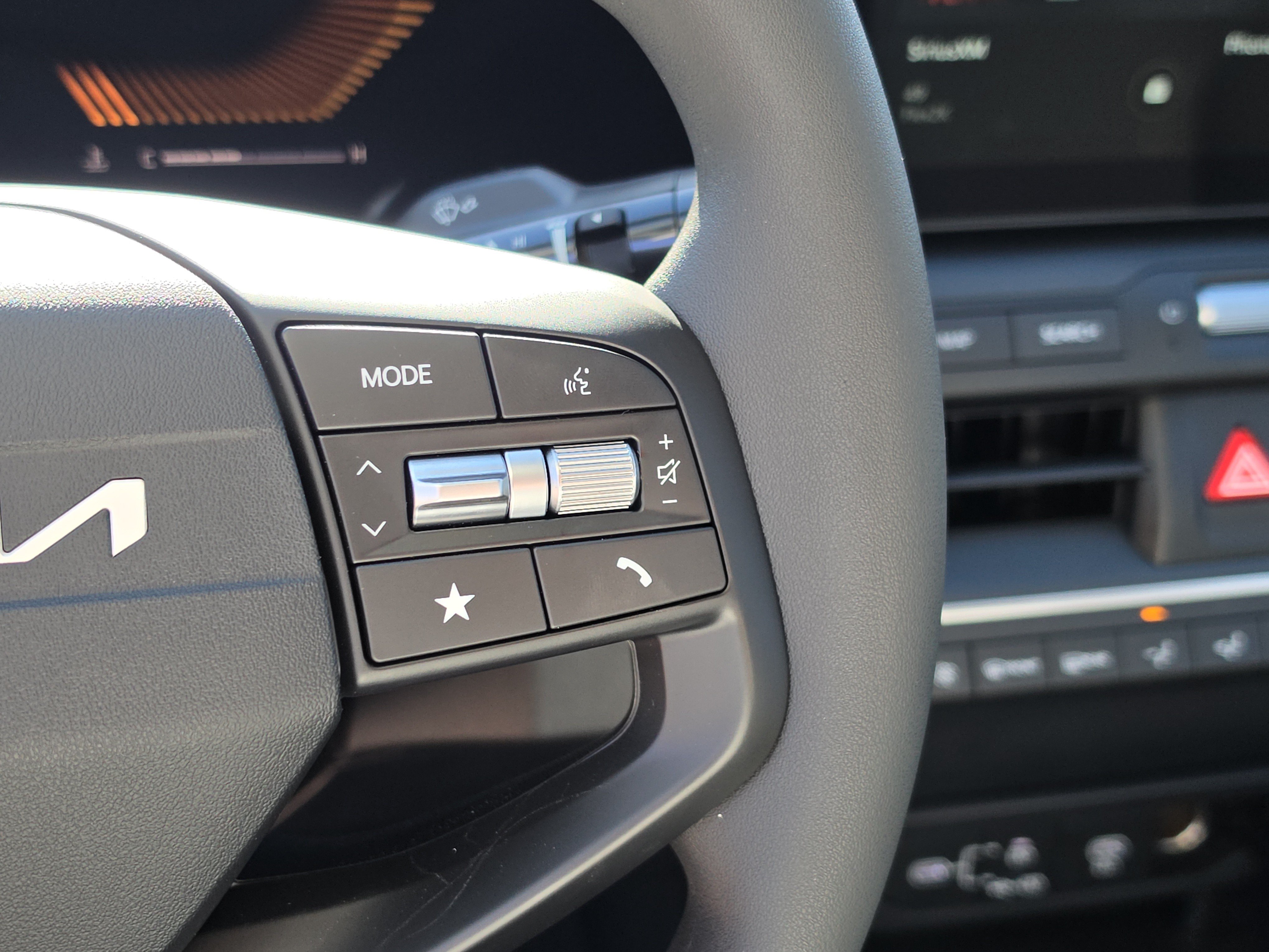 New 2026 Kia K4 FWD image 30