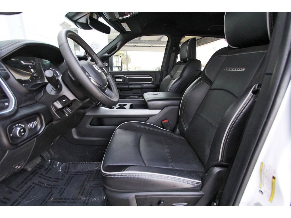Used 2025 RAM 2500 Laramie AWD/4WD image 6