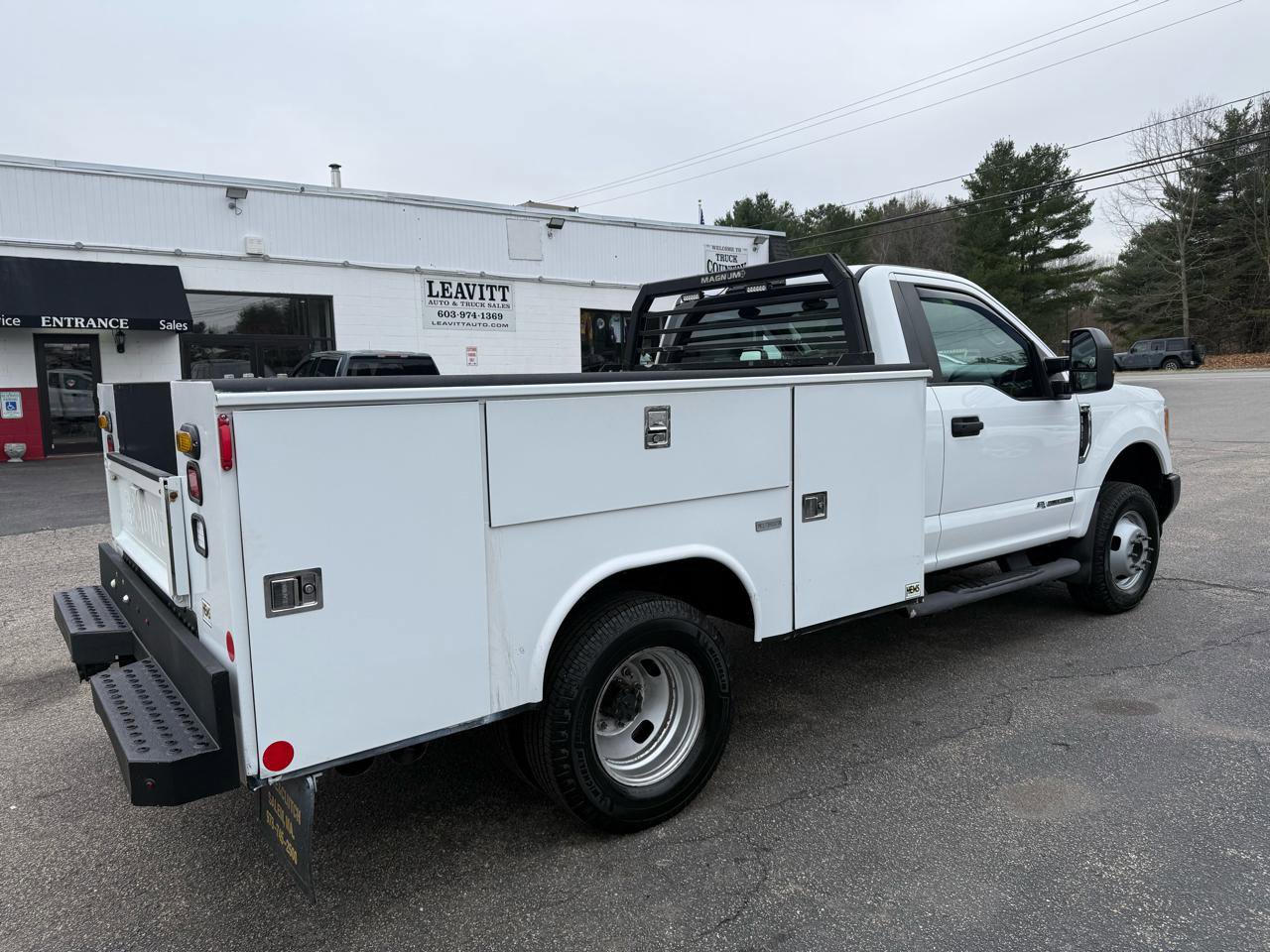 Used 2017 Ford F350 XL w/ Snow Plow Prep Package AWD/4WD image 11