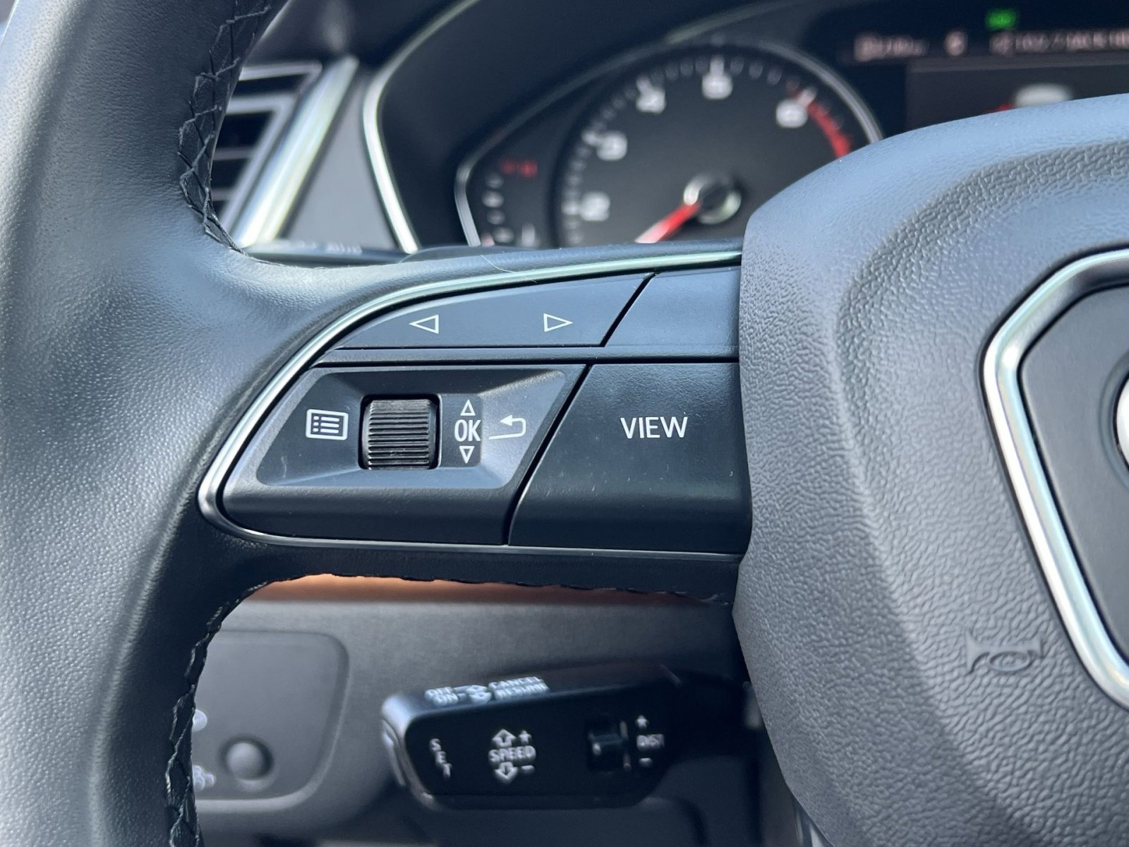 Used 2023 Audi Q5 2.0T Premium w/ Convenience Package image 30