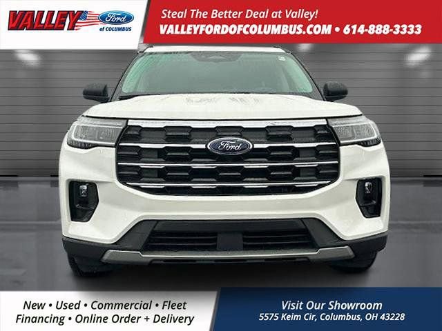 New 2025 Ford Explorer Active w/ Active Comfort Package image 2