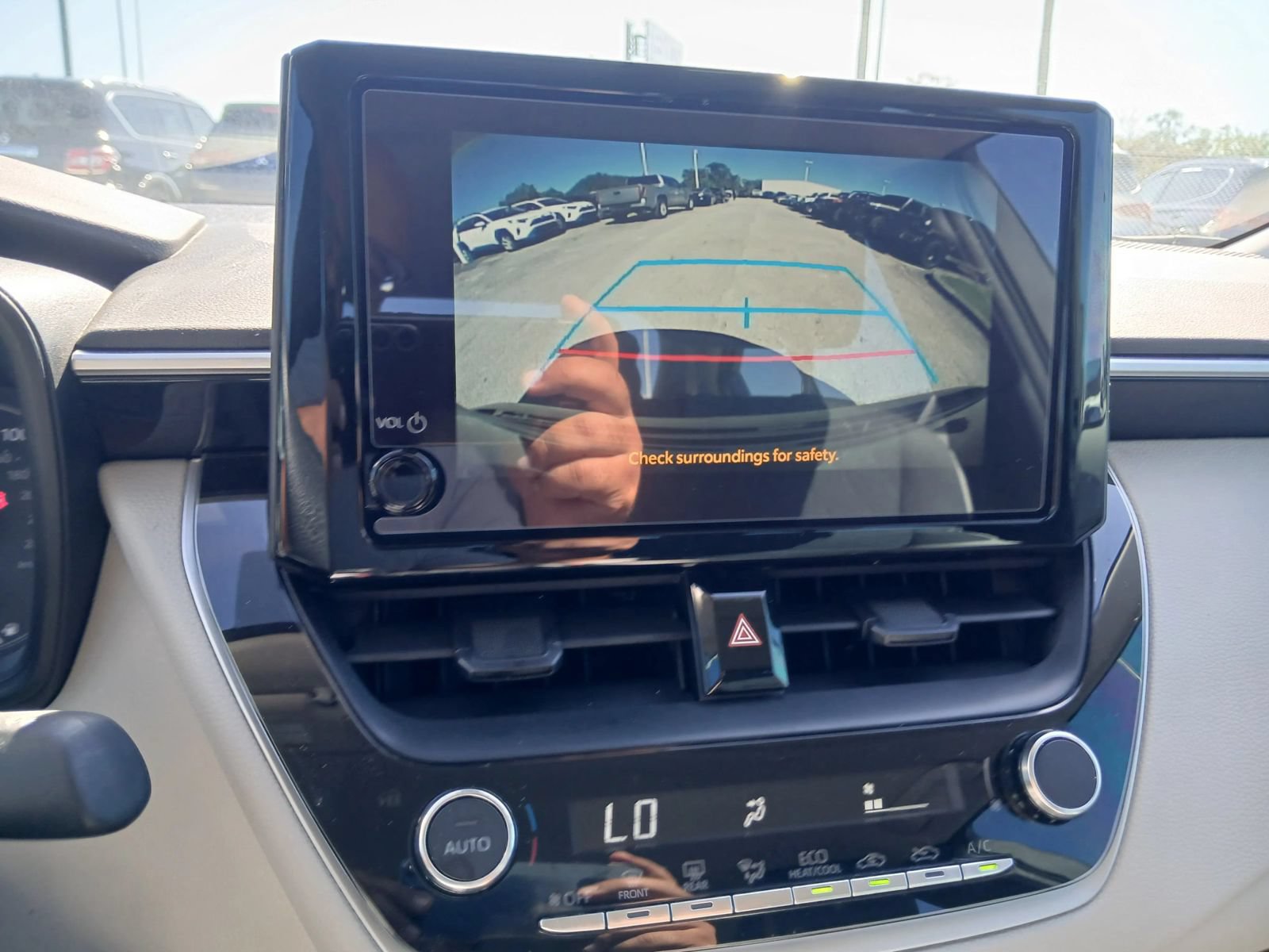 Used 2025 Toyota Corolla LE FWD image 21