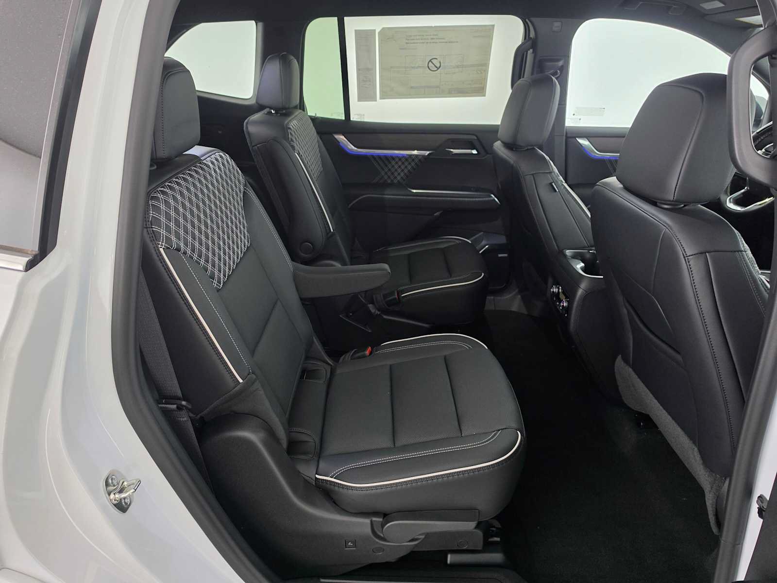 New 2027 GMC Acadia Denali w/ LPO, Black Badging Package FWD image 12