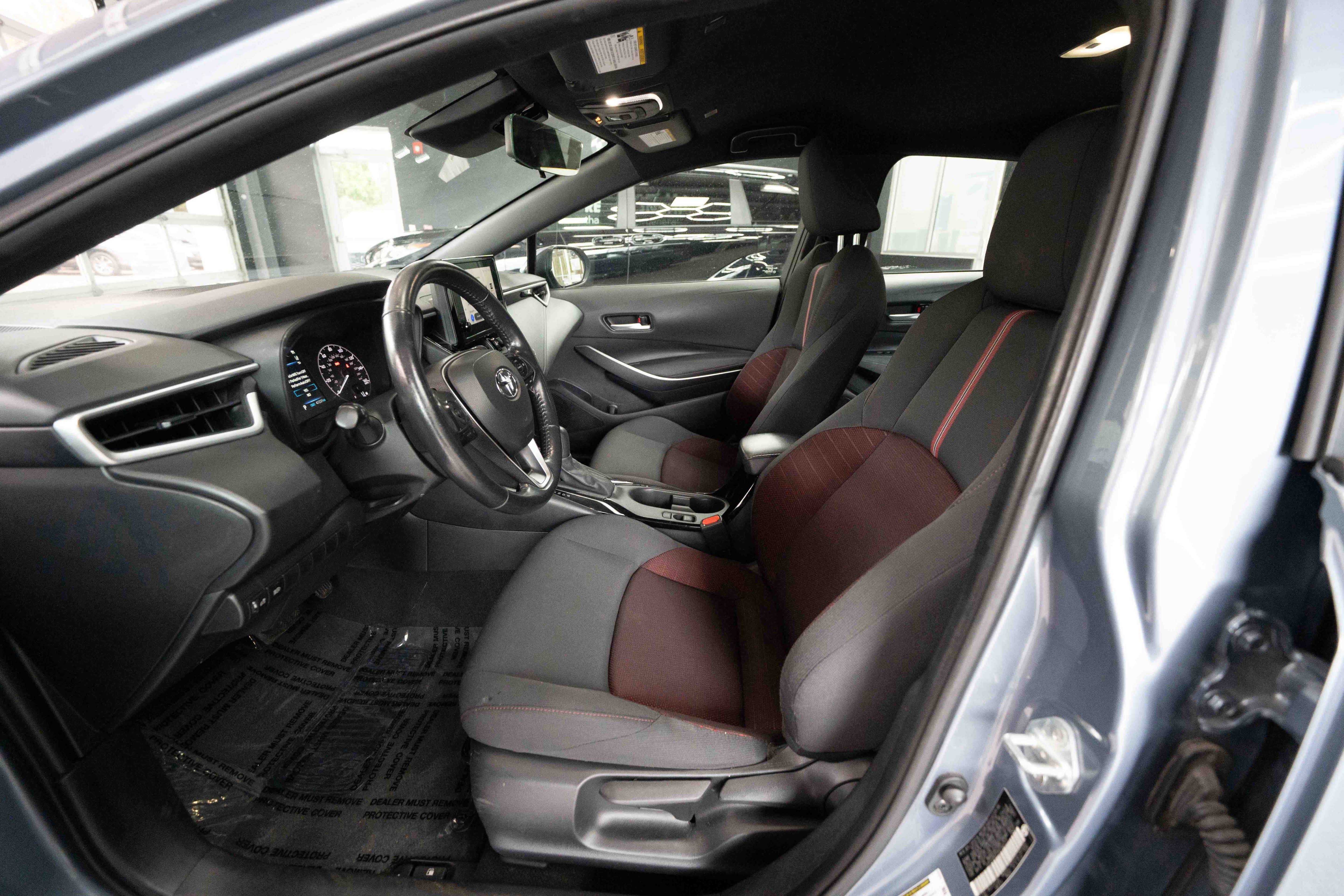 Used 2023 Toyota Corolla SE image 9