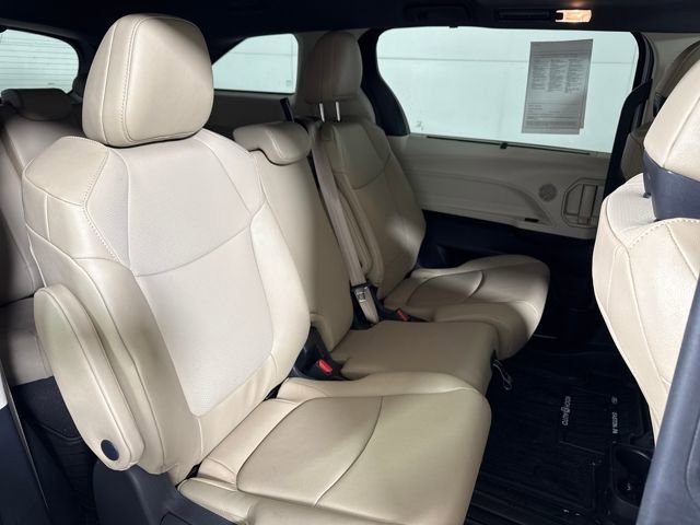 Certified 2024 Toyota Sienna XLE w/ XLE Plus Package image 13