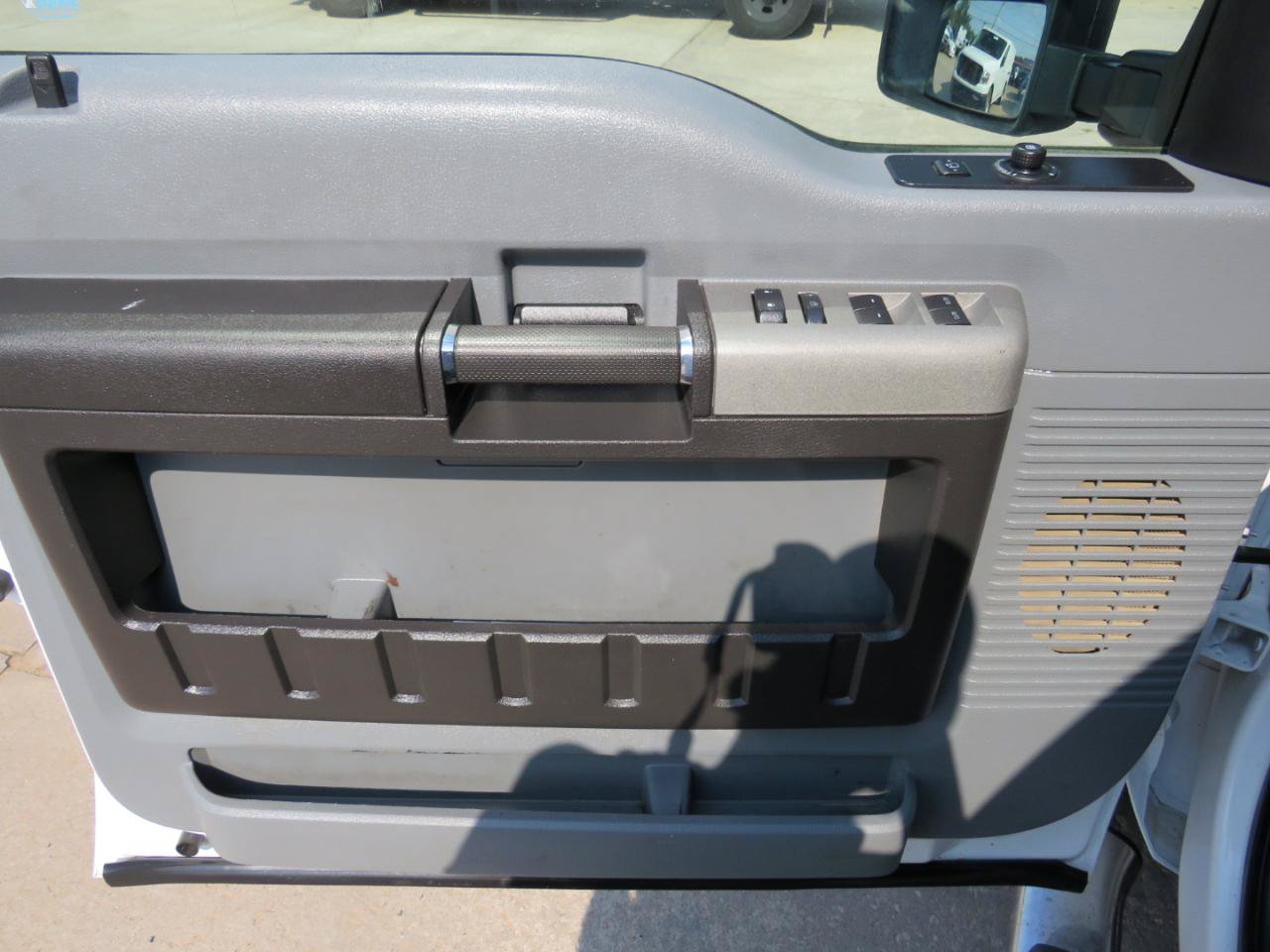 Used 2015 Ford F350 XLT w/ XLT Value Package AWD/4WD image 14