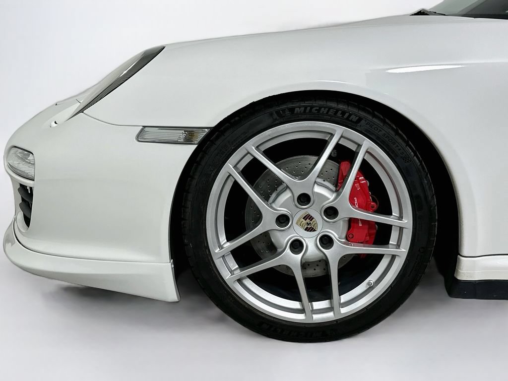 Used 2010 Porsche 911 Carrera 4S AWD/4WD image 17