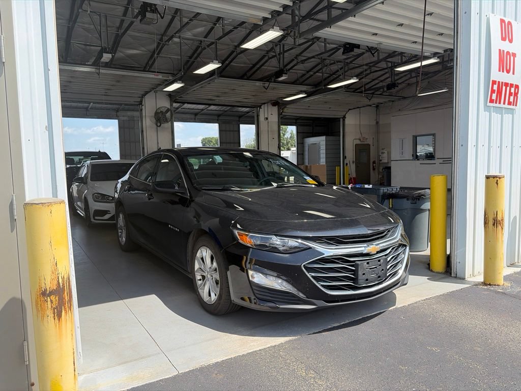Used 2023 Chevrolet Malibu LT FWD image 1