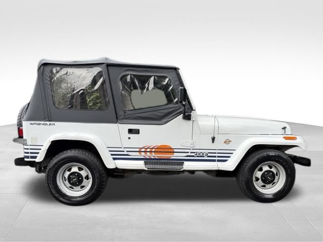 Used 1992 Jeep Wrangler Islander AWD/4WD image 5