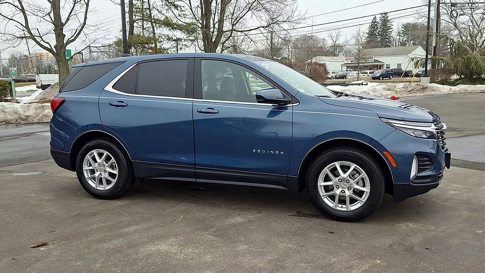 Certified 2024 Chevrolet Equinox LT w/ LPO, Floor Liner Package image 4