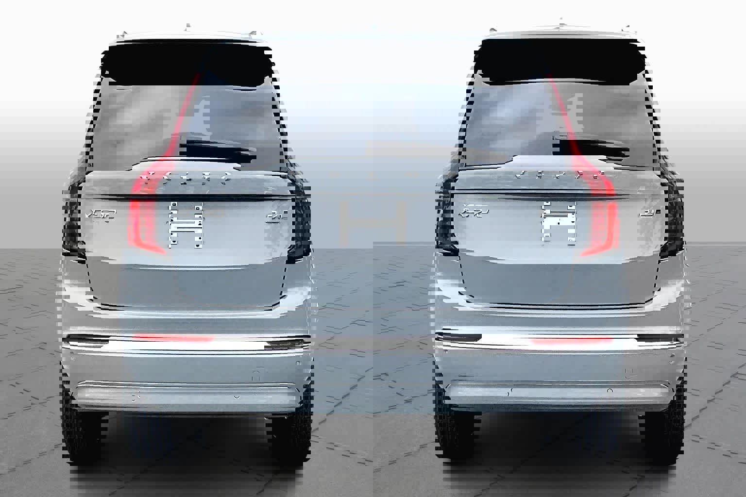 New 2026 Volvo XC90 B6 Ultra w/ Protection Package image 4