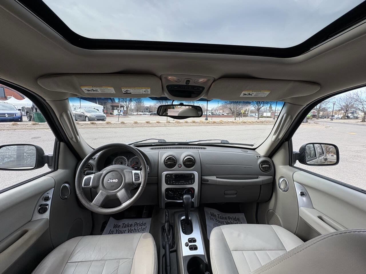 Used 2005 Jeep Liberty Limited image 19