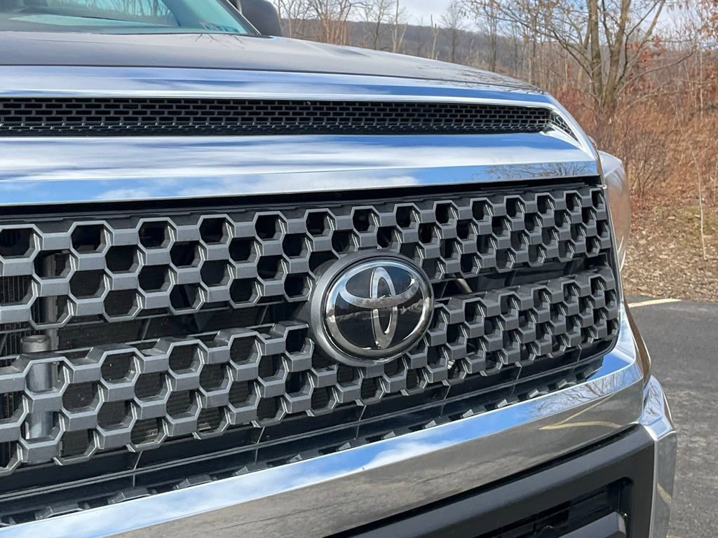 Used 2021 Toyota Tundra SR5 w/ TRD Off-Road Package image 26