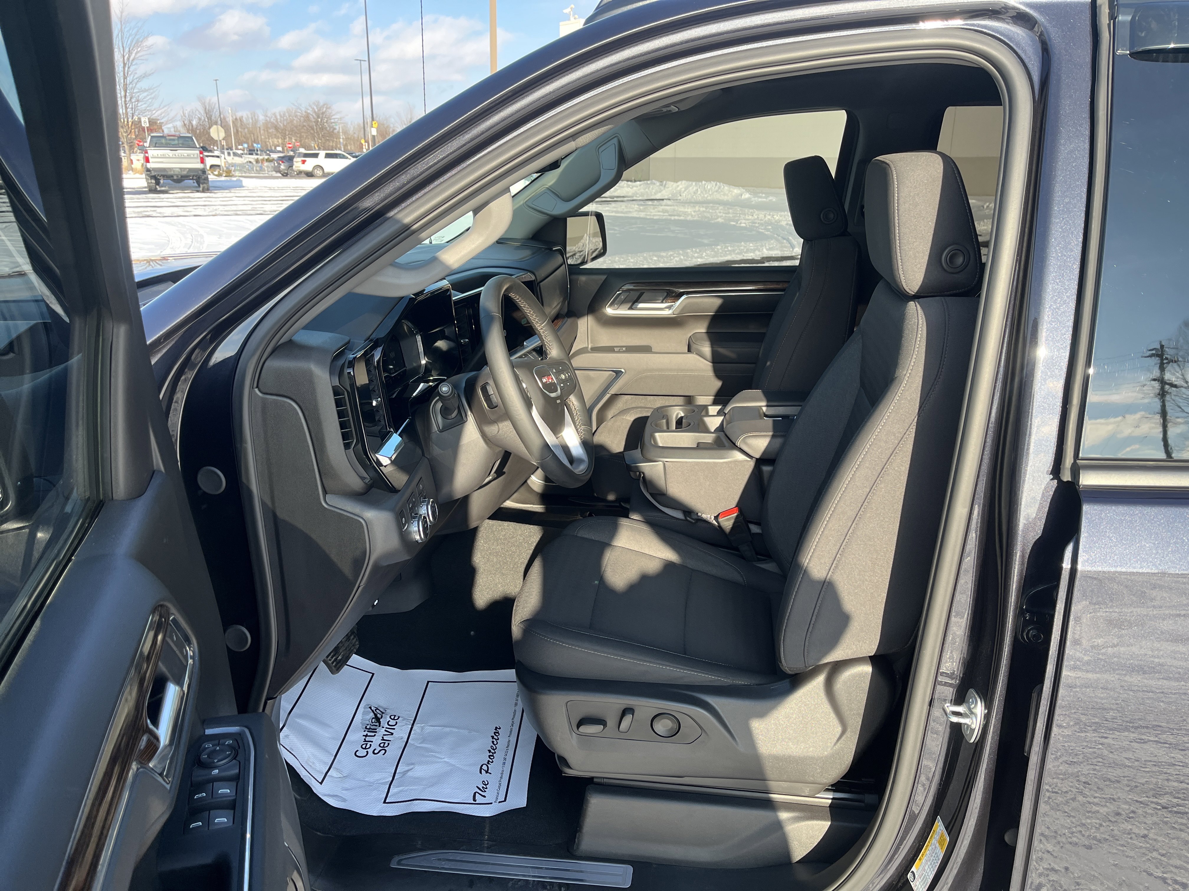 Used 2025 GMC Sierra 1500 Elevation w/ X31 Off-Road Package image 10