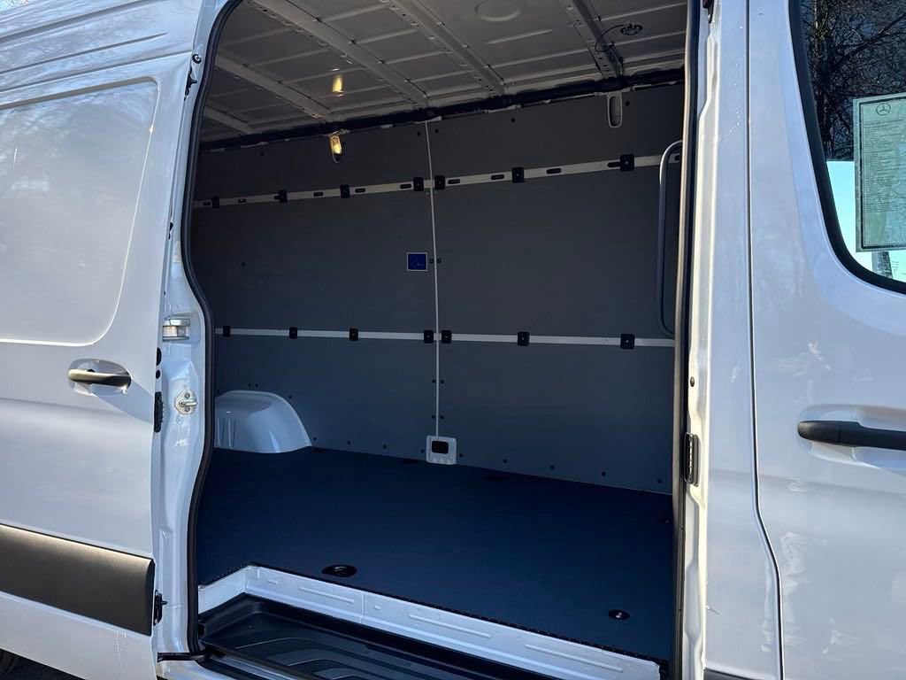 New 2025 Mercedes-Benz Sprinter 3500 image 26