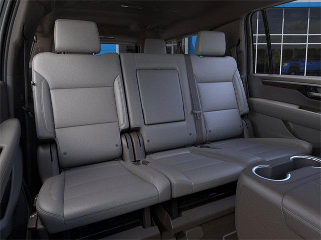 New 2026 Chevrolet Suburban LT image 17