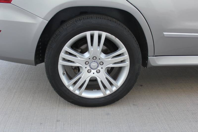Used 2015 Mercedes-Benz GLK 350 2WD image 42