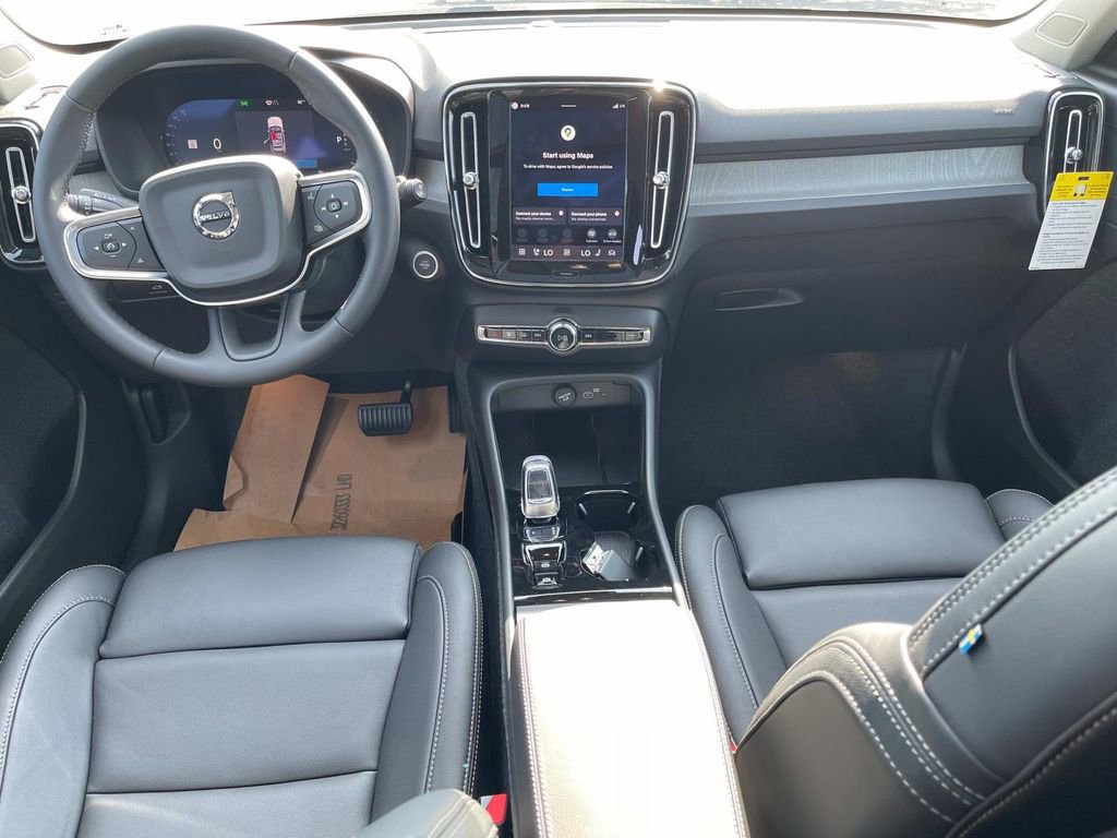 New 2026 Volvo XC40 B5 Plus w/ Protection Package Premier image 12