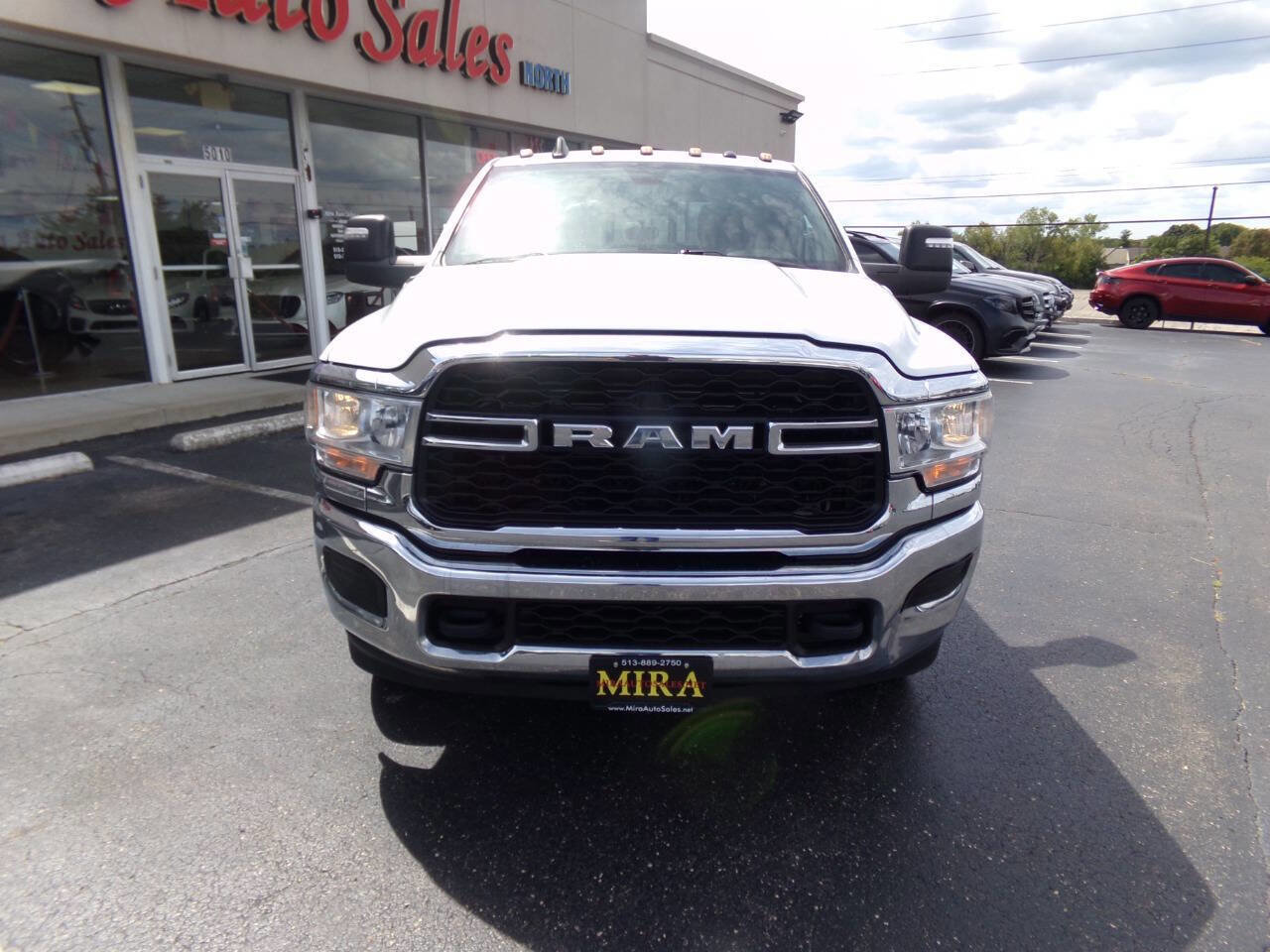 Used 2023 RAM 3500 Tradesman image 3