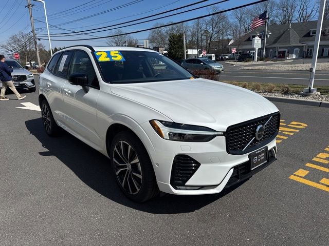 Certified 2025 Volvo XC60 B5 Plus image 6