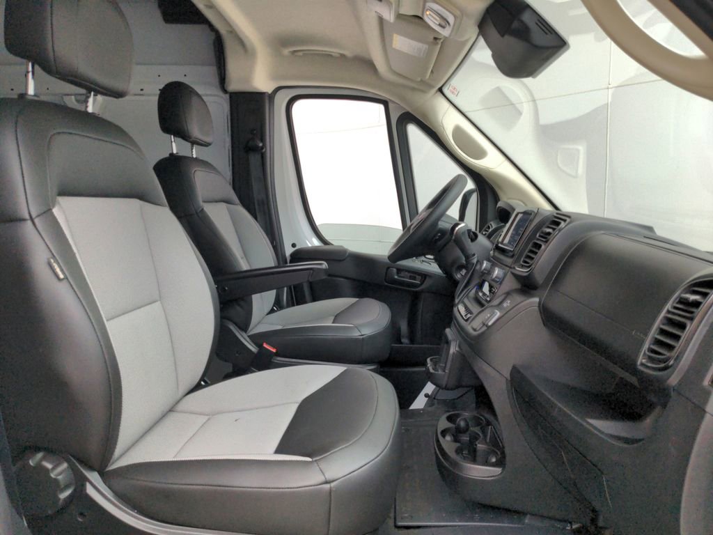 Used 2026 RAM ProMaster 2500 w/ Convenience Group FWD image 22