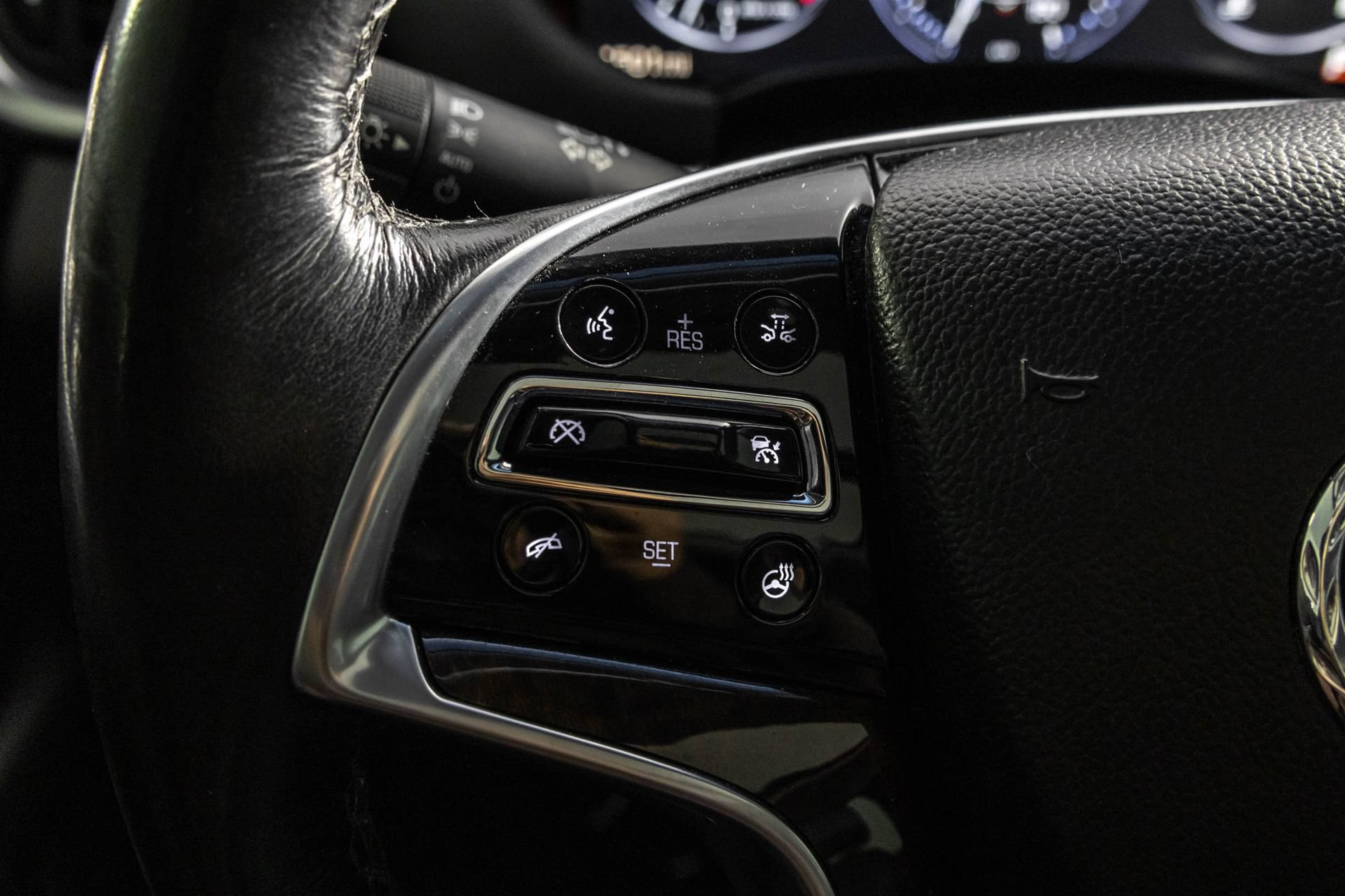 Used 2013 Cadillac XTS Premium AWD/4WD image 26