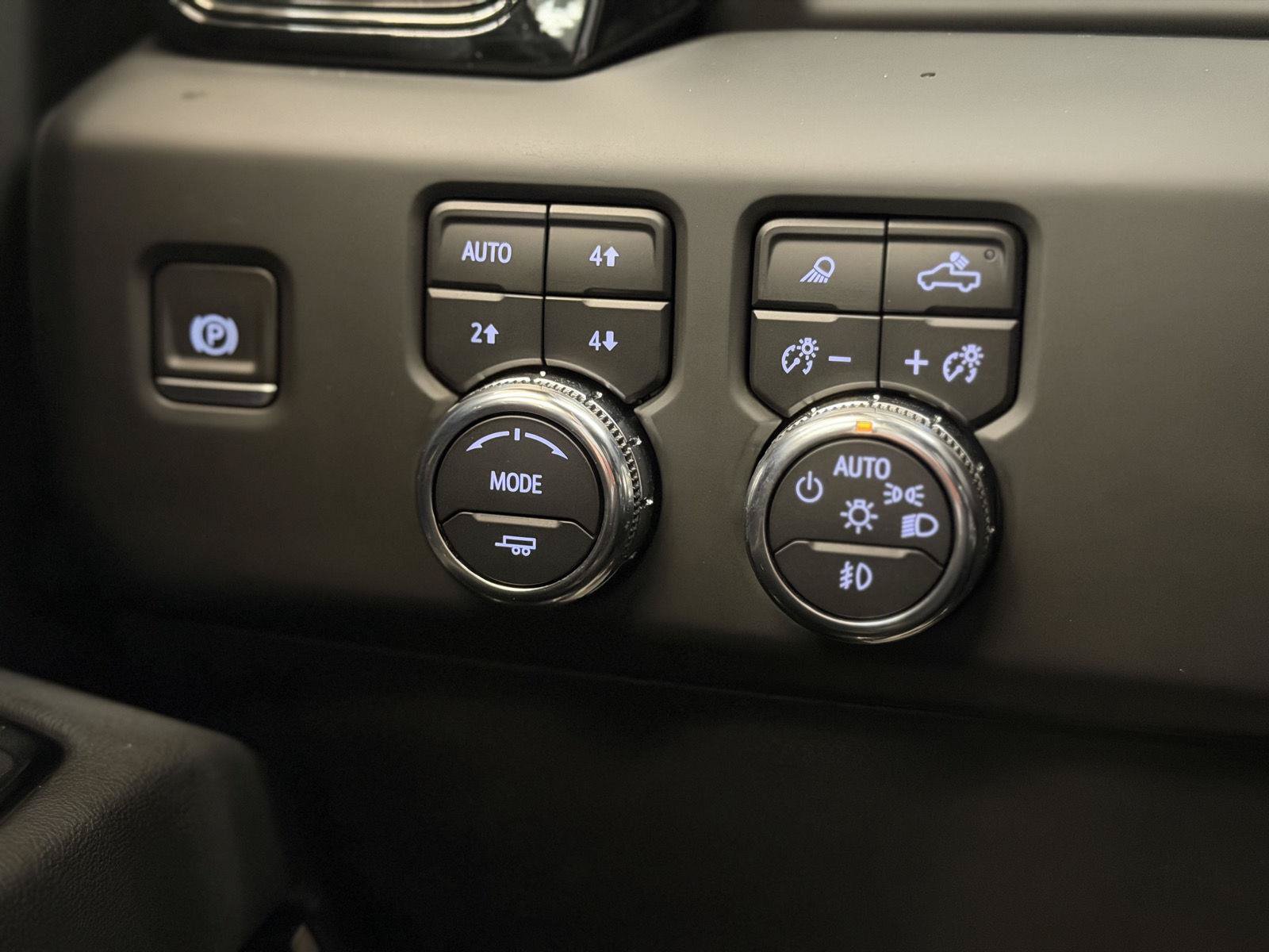 Used 2023 GMC Sierra 1500 AT4 w/ AT4 Premium Package AWD/4WD image 61
