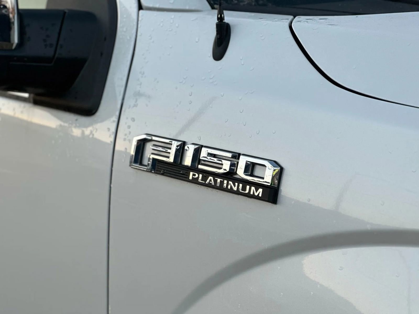 Used 2018 Ford F150 Platinum w/ Equipment Group 701A Luxury image 9