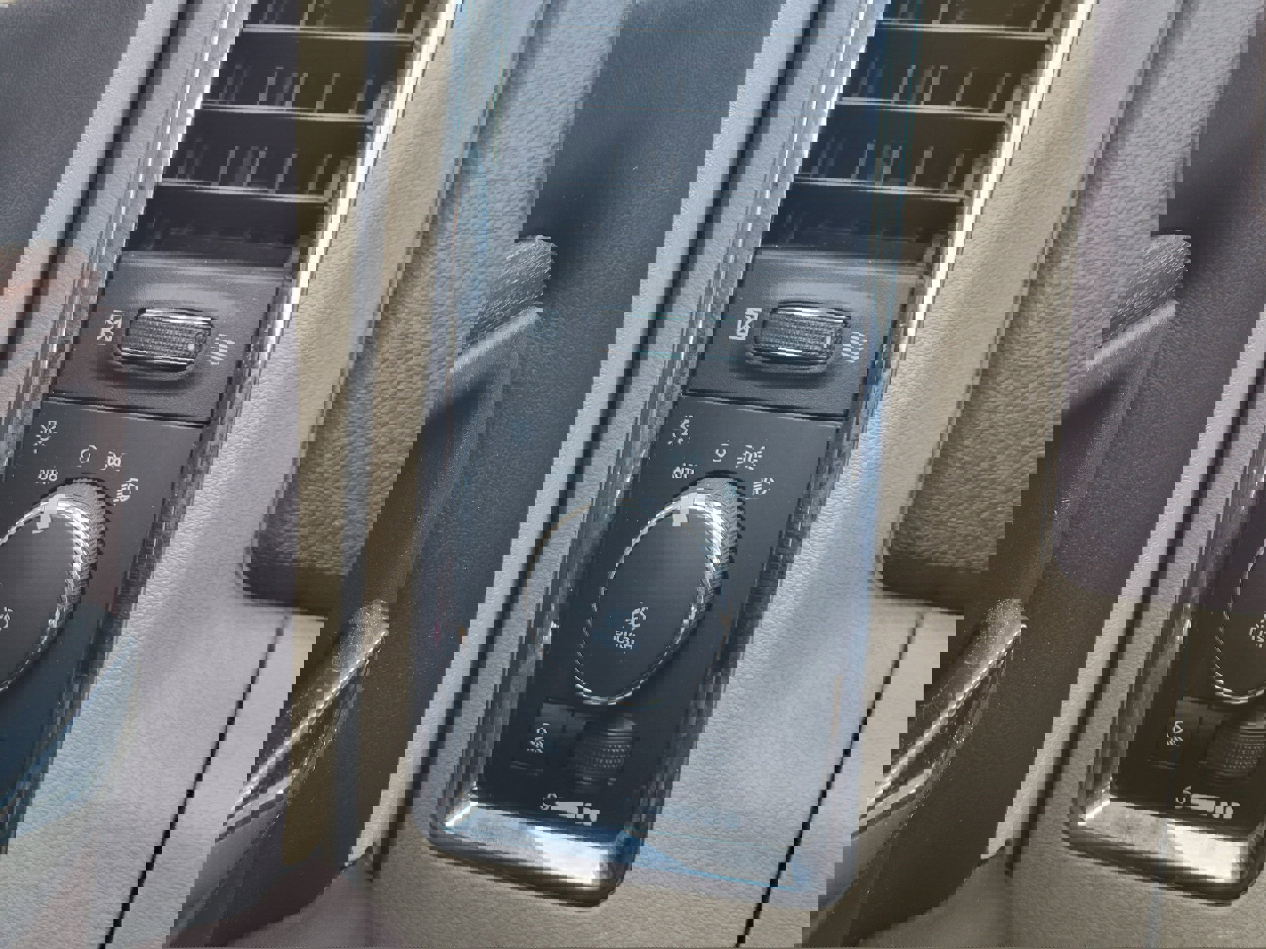 Used 2017 RAM 1500 Laramie Longhorn image 18