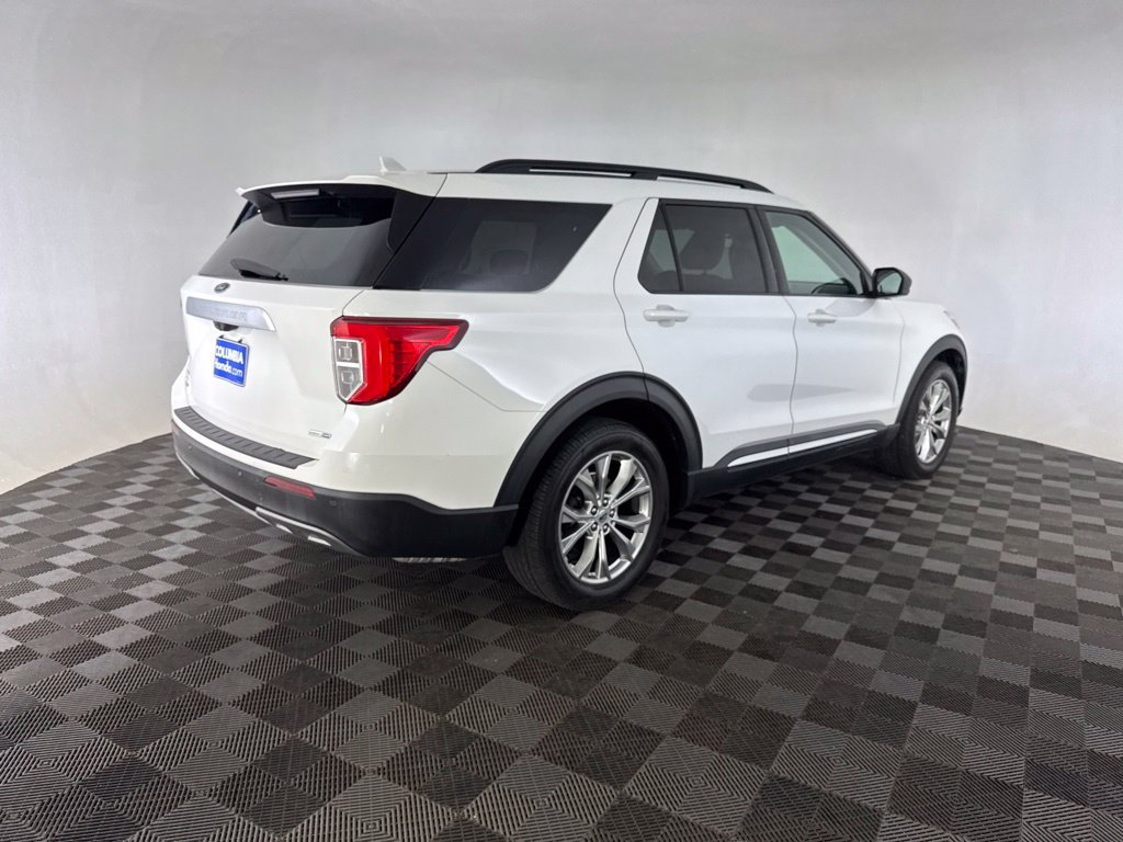 Used 2020 Ford Explorer XLT w/ Equipment Group 202A AWD/4WD image 5