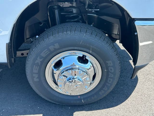 New 2026 RAM 3500 Tradesman AWD/4WD image 12