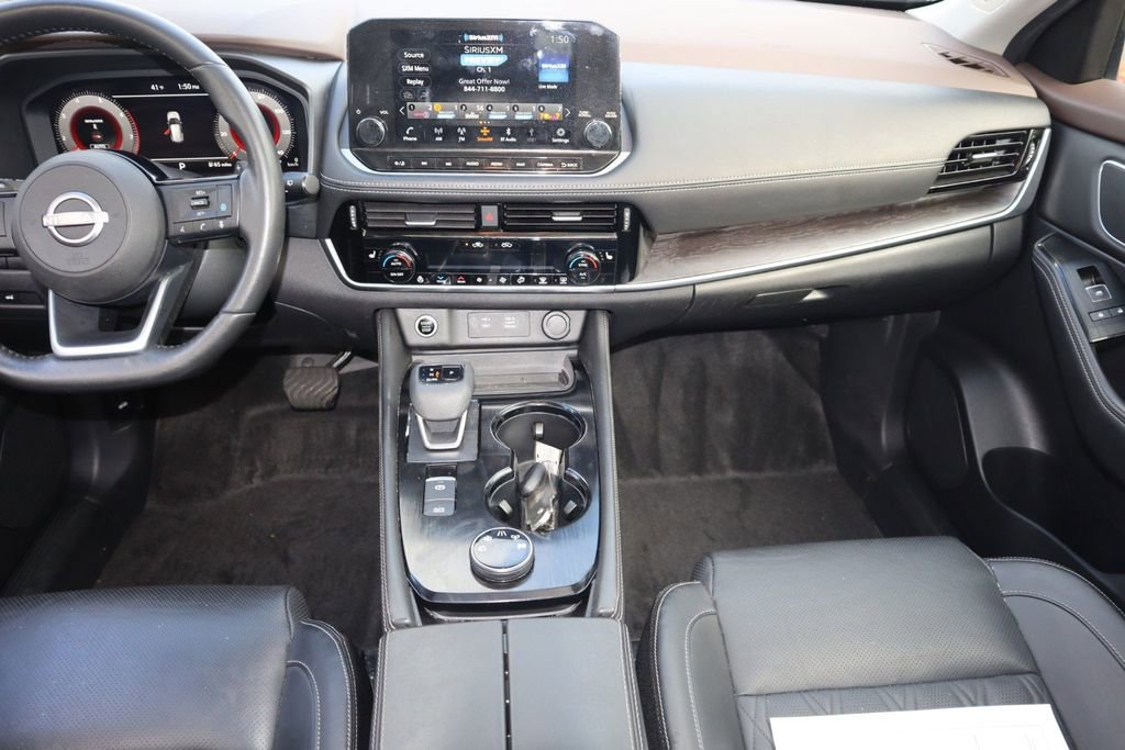 Certified 2022 Nissan Rogue Platinum w/ Head-Up Display Package image 15