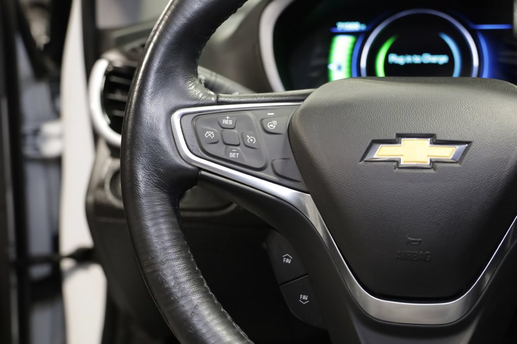 Used 2018 Chevrolet Volt LT w/ Comfort Package FWD image 22