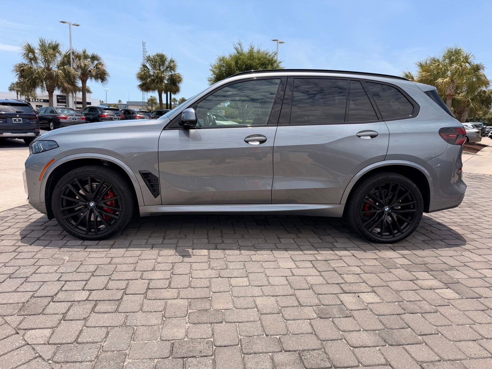 Certified 2025 BMW X5 sDrive40i w/ M Sport Package RWD image 12