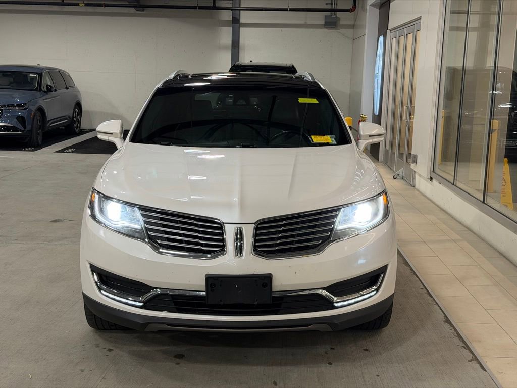 Used 2017 Lincoln MKX Reserve w/ Lincoln MKX Climate Package image 4