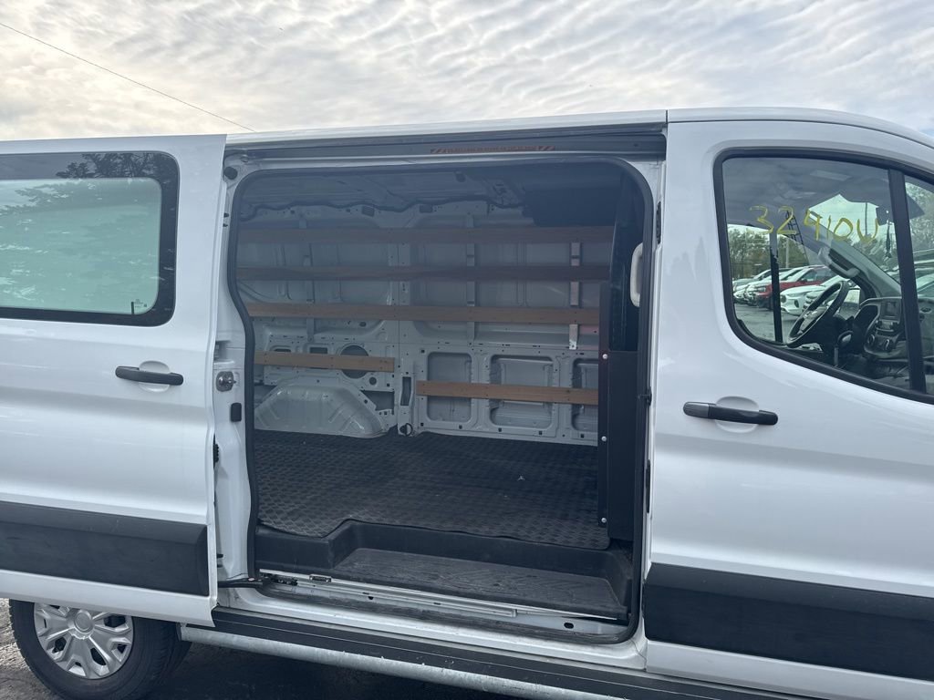 Used 2024 Ford Transit 250 Low Roof w/ Exterior Upgrade Package image 26