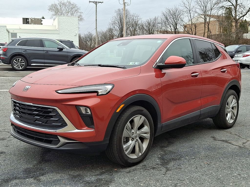 Used 2024 Buick Encore GX Preferred image 3