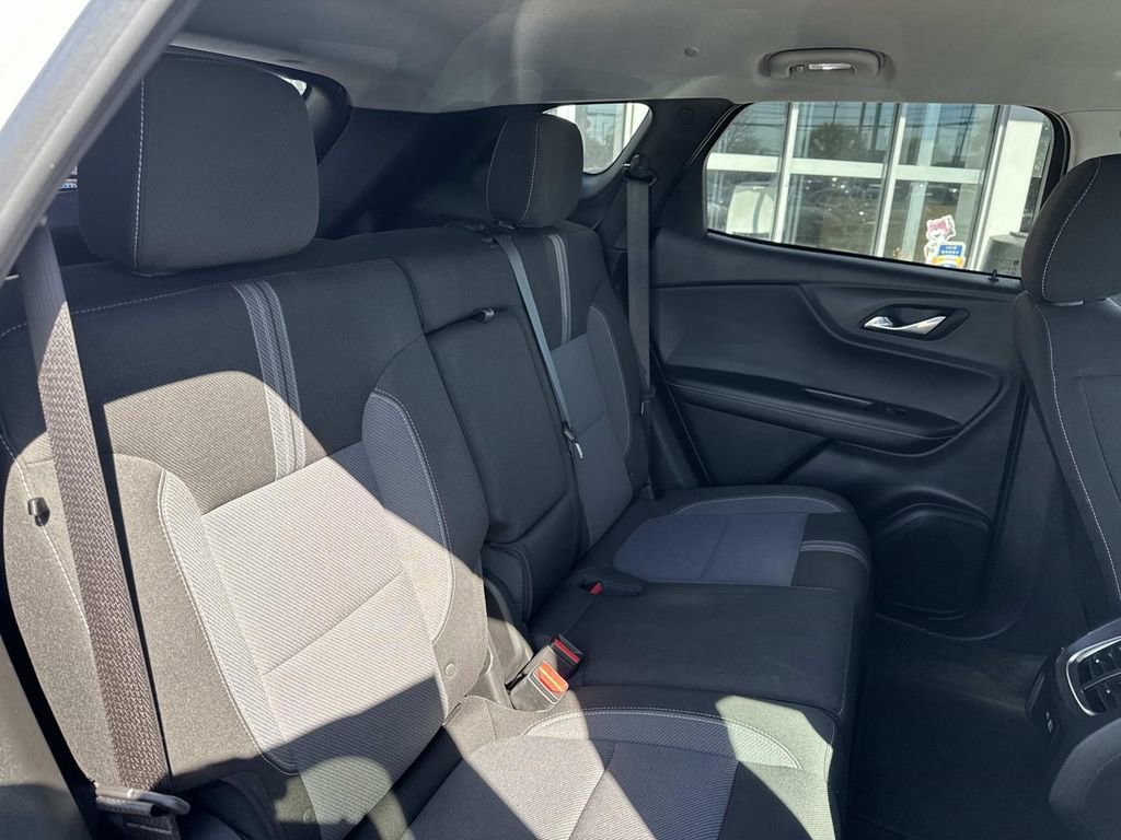 Certified 2025 Chevrolet Blazer LT image 10