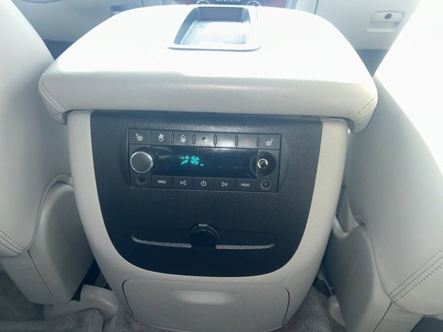 Used 2011 Chevrolet Suburban LT w/ Luxury Package image 30