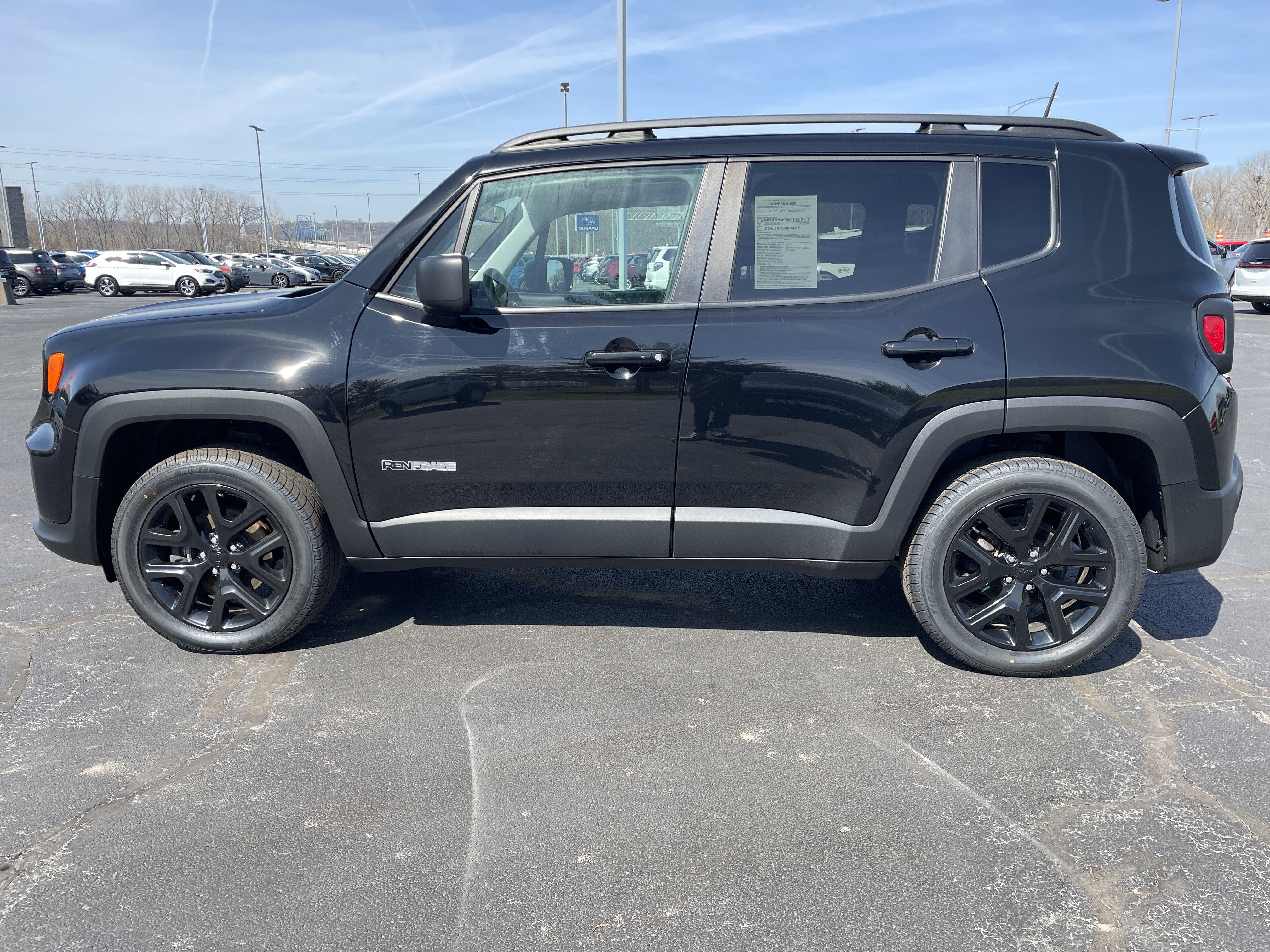 Used 2019 Jeep Renegade Sport w/ Sport Appearance Group image 2