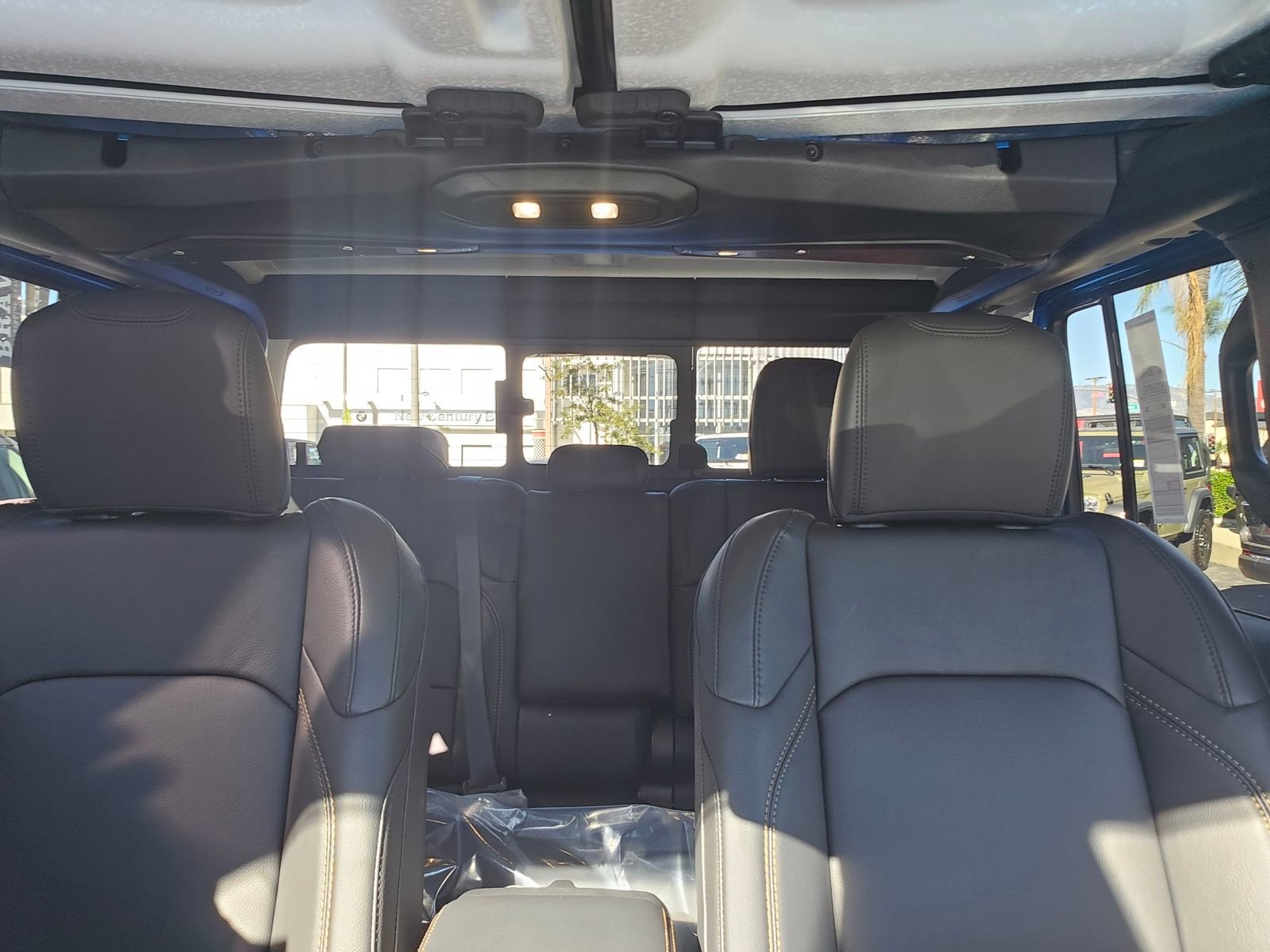 New 2026 Jeep Gladiator Sahara image 28