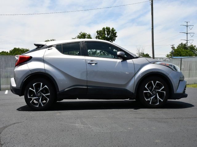 Used 2018 Toyota C-HR XLE FWD image 8