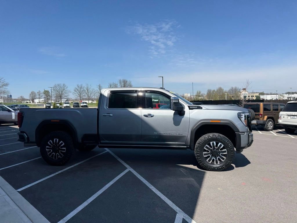 Used 2025 GMC Sierra 2500 Denali Ultimate image 7