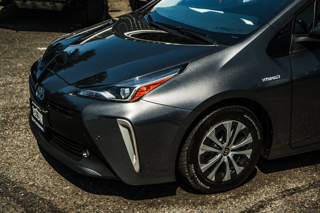 Used 2022 Toyota Prius XLE w/ Advanced Technology Package AWD/4WD image 14