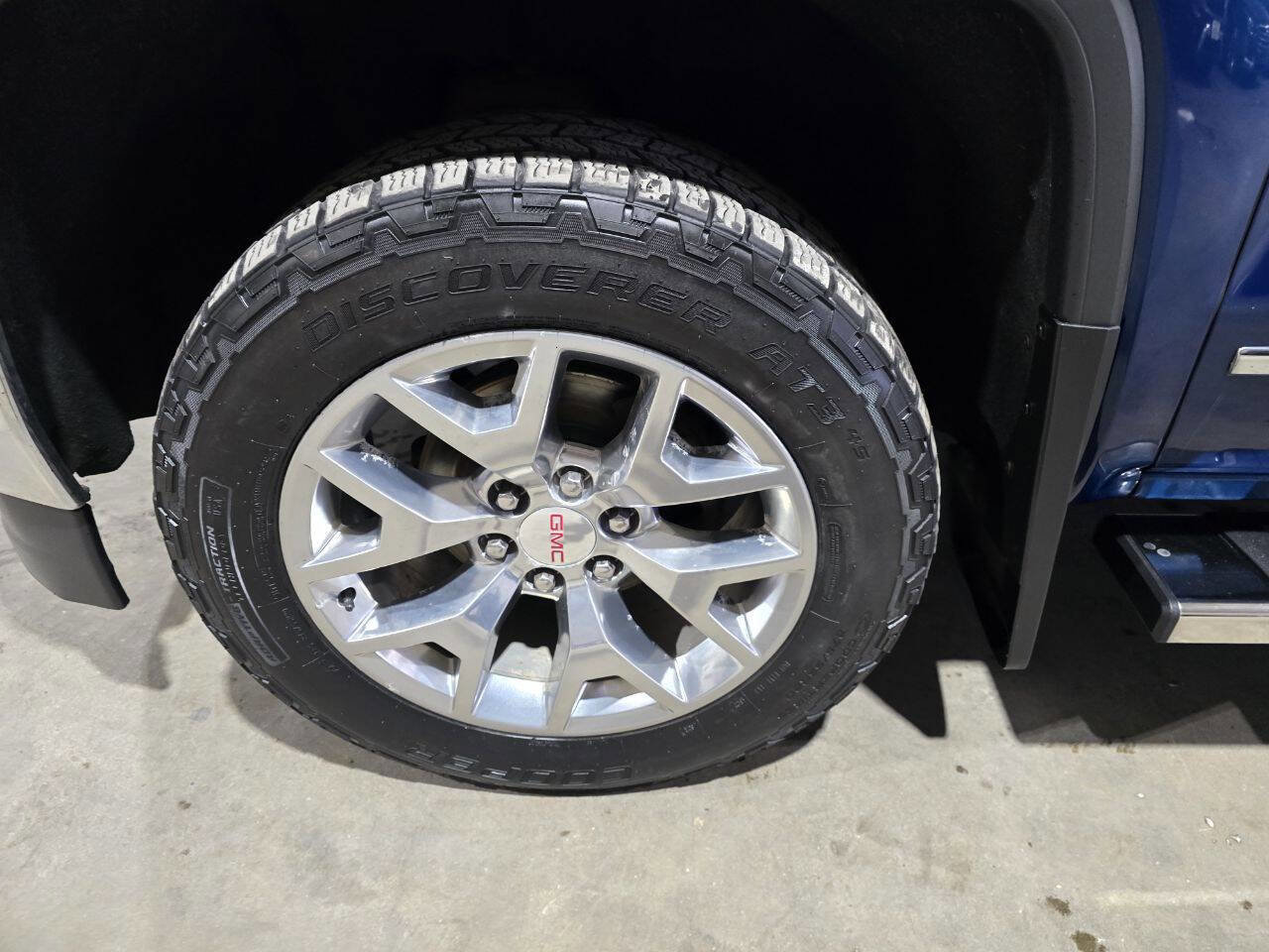 Used 2018 GMC Sierra 1500 SLT w/ SLT Premium Package image 25