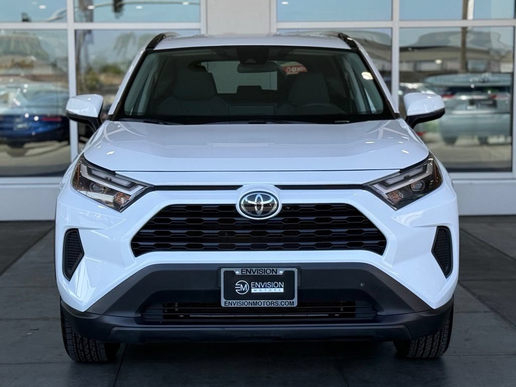 Certified 2025 Toyota RAV4 XLE FWD image 5