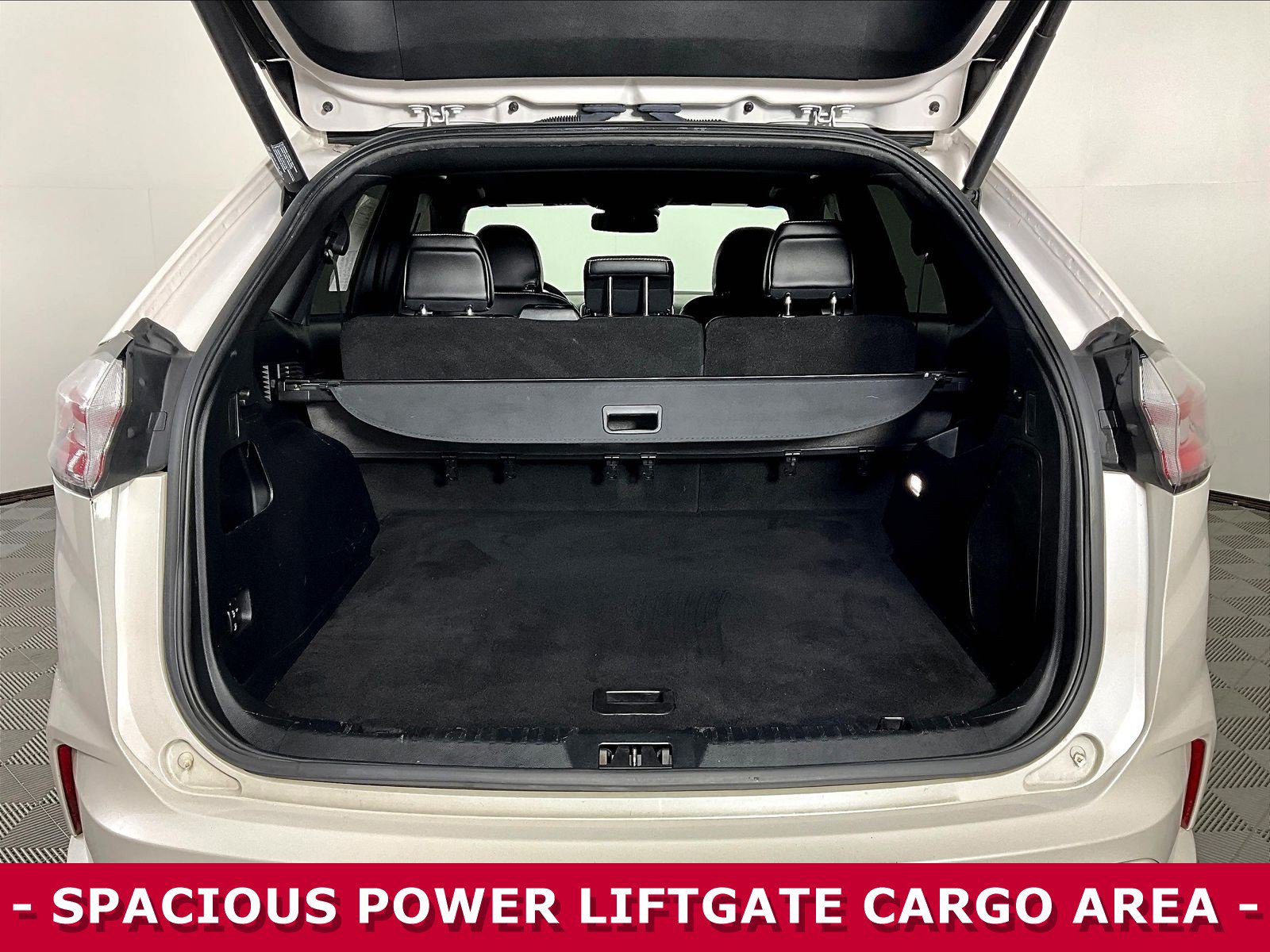 Used 2019 Ford Edge ST w/ Equipment Group 401A AWD/4WD image 36