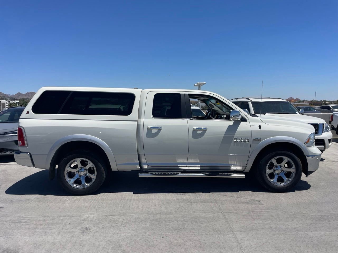 Used 2016 RAM 1500 Laramie w/ Convenience Group AWD/4WD image 3