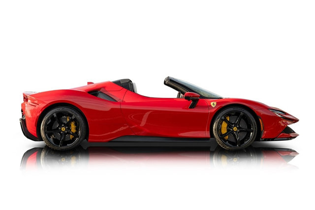 Used 2025 Ferrari SF90 Spider image 2